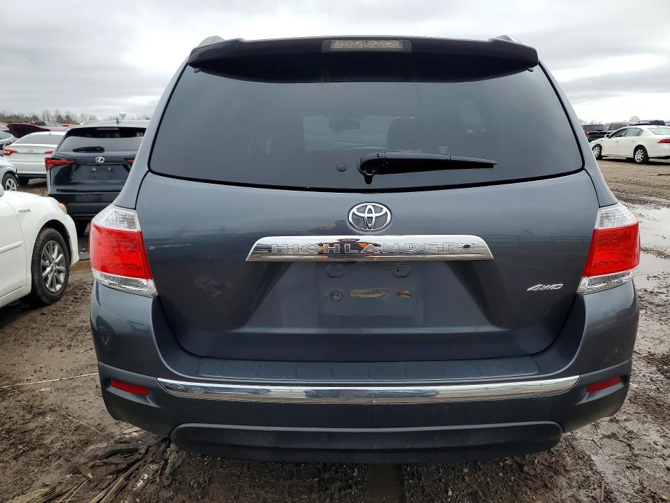 2013 Toyota Highlander VIN 5TDBK3EH4DS276963 COPART salvage auction — FRONT END, Il - Salvage Certificate, sold $2,000 on 2026-07-02 (photo 6)