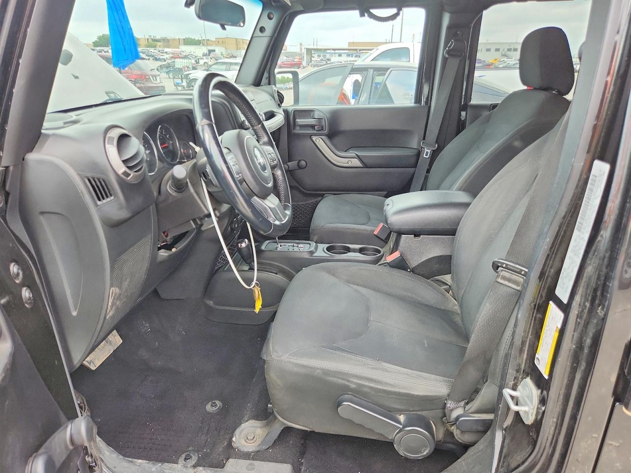 2016 Jeep Wrangler Unlimited VIN 1C4BJWDG7GL103053 COPART salvage auction — Normal Wear, TX - CERT OF TITLE-REBLT SLVG FLOOD (P), sold $7,900 on 2026-07-03 (photo 7)