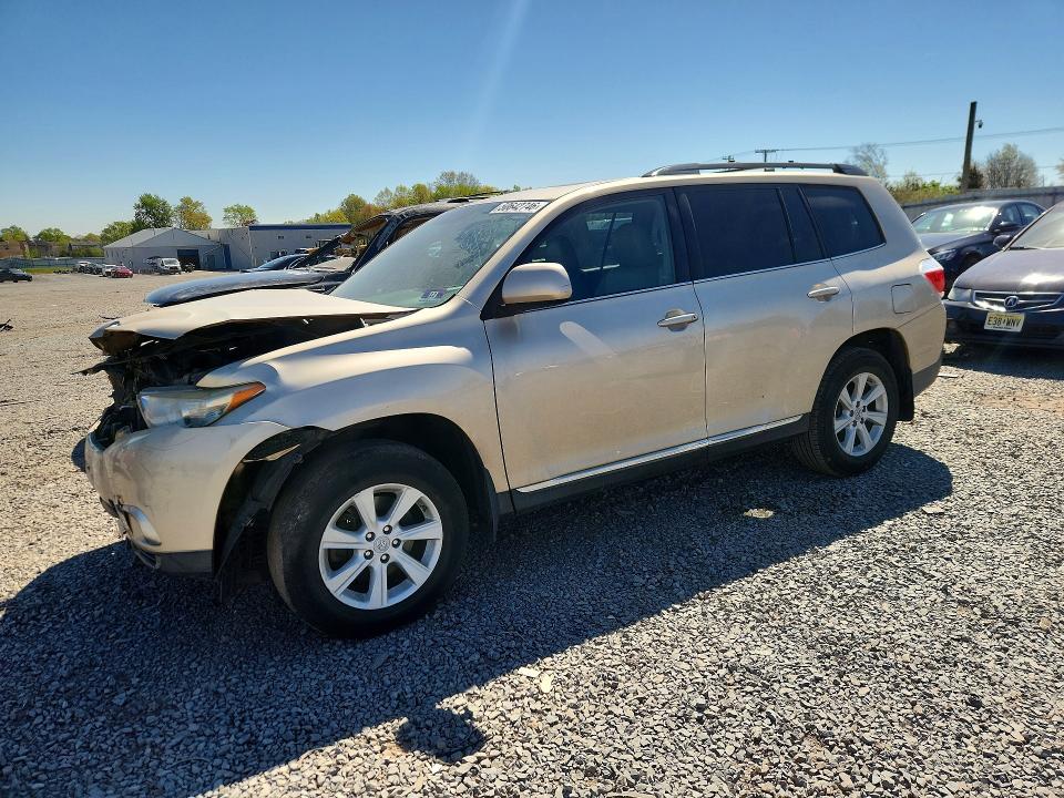 2012 Toyota Highlander VIN 5TDBK3EH8CS147591 COPART salvage auction — FRONT END, Salvage Title, sold $525 on 2026-07-24 (photo 1)