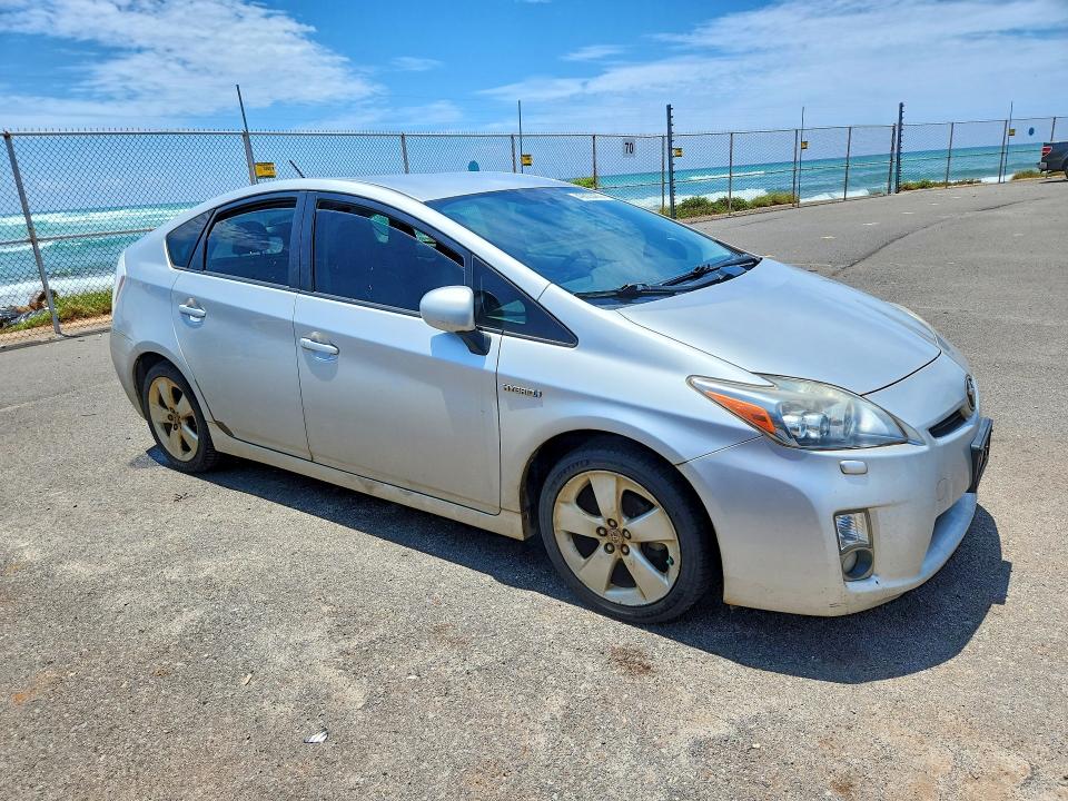2010 Toyota Prius VIN JTDKN3DUXA0217078 COPART salvage auction — WATER/FLOOD, HI - CERTIFICATE OF SALVAGE, sold $950 on 2026-07-27 (photo 4)