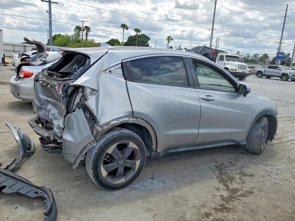 2018 Honda Hr-v VIN 3CZRU5H77JM705218 COPART salvage auction — REAR END, Fl - Cert Of Title Slvg Rebuildable, sold $2,750 on 2026-07-31 (photo 3)