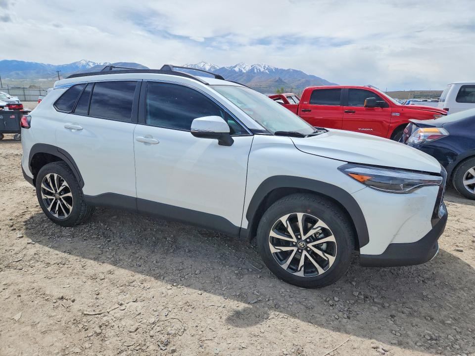 2024 Toyota Corolla cross VIN 7MUEAABG3RV093311 COPART salvage auction — REAR END, Ut - Salvage Certificate, sold $10,500 on 2026-07-31 (photo 4)