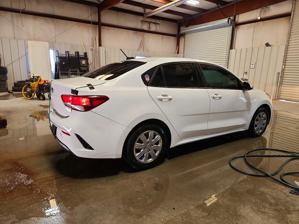 2021 Kia Rio VIN 3KPA24AD0ME378954 COPART salvage auction — REAR END, Wv - Certificate Of Title, sold $2,650 on 2026-07-09 (photo 3)