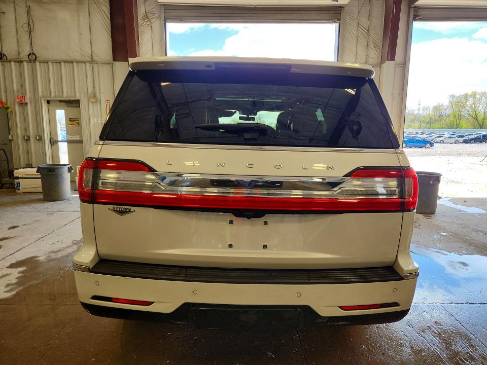 2019 Lincoln Navigator VIN 5LMJJ2LT3KEL25081 COPART salvage auction — FRONT END, WI, sold $8,600 on 2026-08-31 (photo 6)