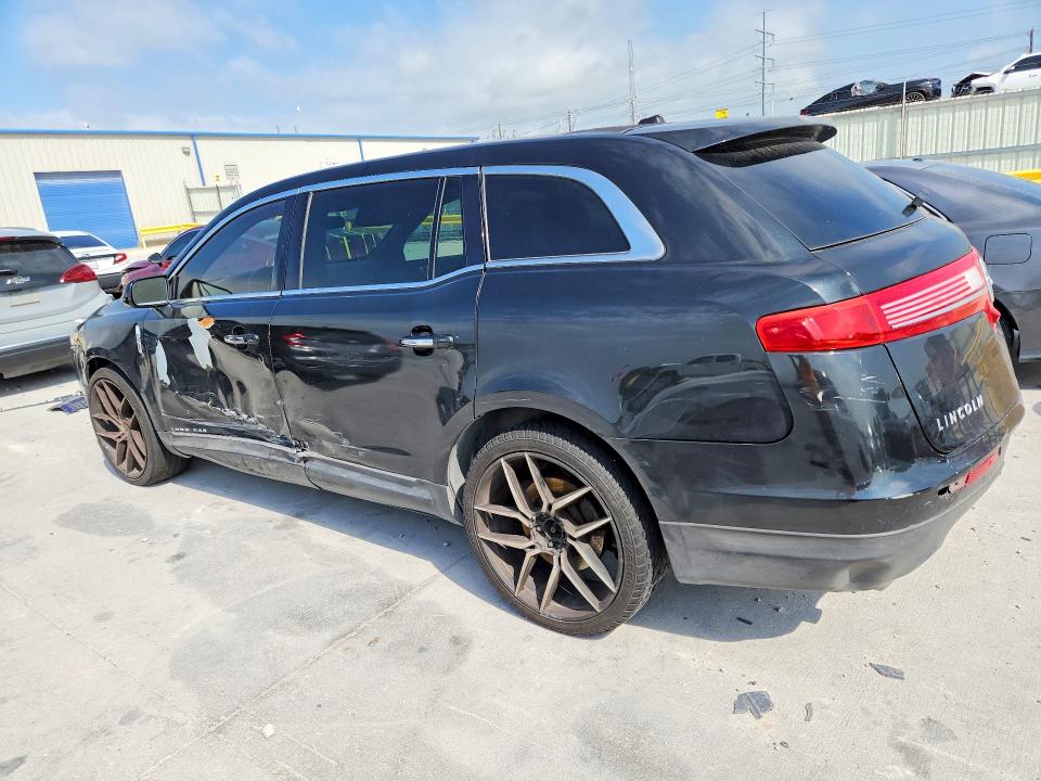 2015 Lincoln Mkt VIN 2LMHJ5NK3FBL00758 COPART salvage auction — SIDE, Tx - Salvage Vehicle Title, sold $450 on 2026-07-03 (photo 2)