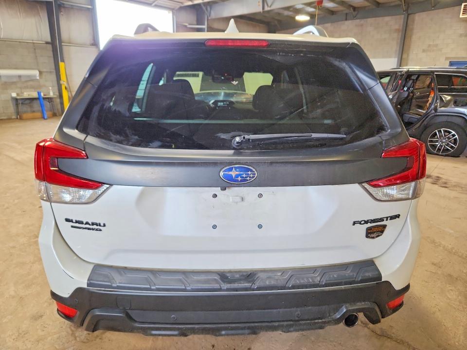 2022 Subaru Forester VIN JF2SKAMC8NH432424 COPART salvage auction — VANDALISM, Nj - Cert Of Title-Salvage, sold $15 on 2026-07-22 (photo 6)