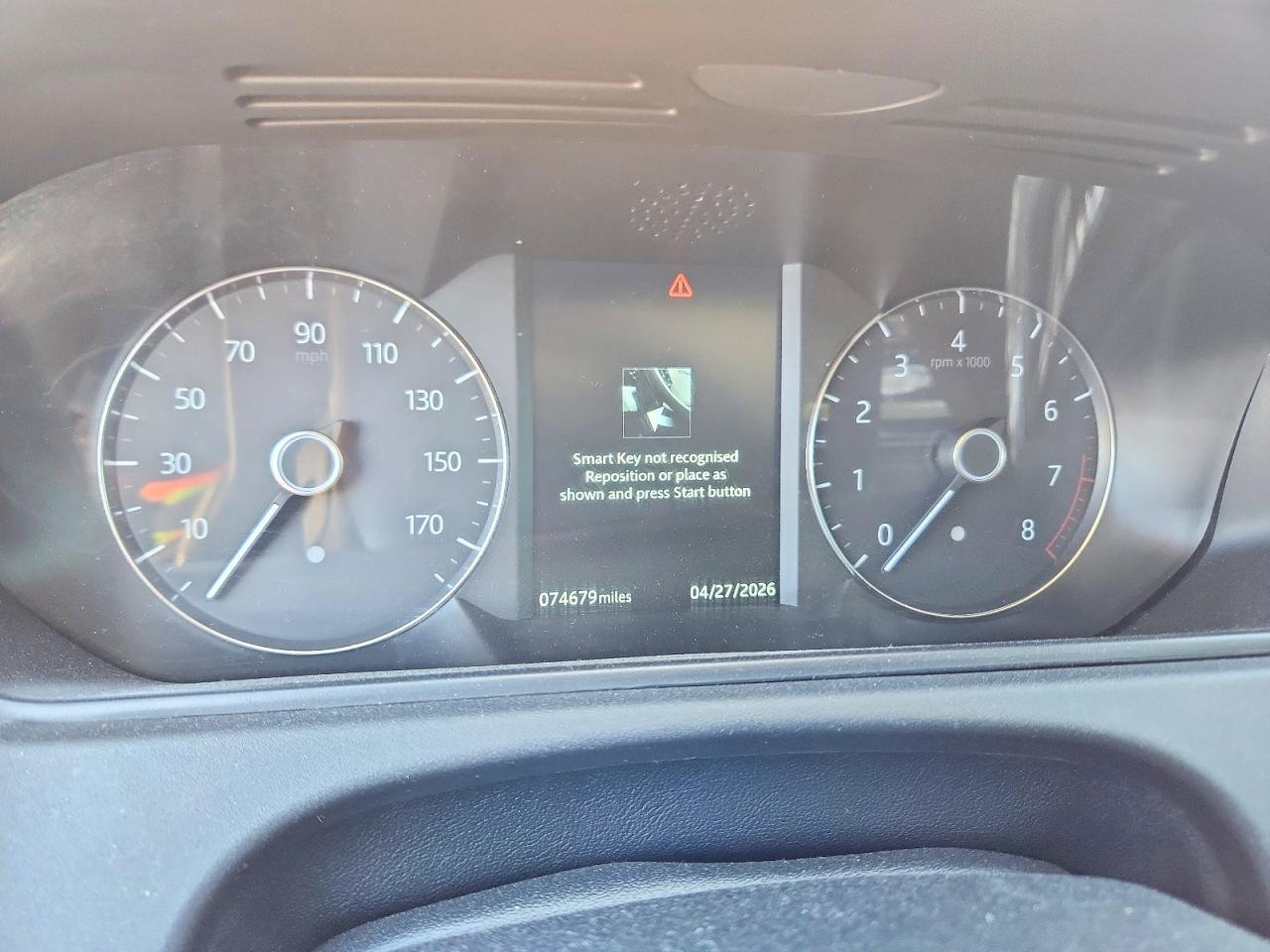 2019 Land Rover Range Rover Velar VIN SALYB2EV4KA797856 COPART salvage auction — Minor Dent/Scratches, GA - CERTIFICATE OF TITLE, sold $6,900 on 2026-06-30 (photo 9)