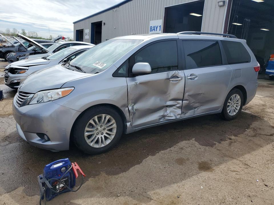 2017 Toyota Sienna VIN 5TDYZ3DC2HS791588 COPART salvage auction — SIDE, Il - Salvage Certificate, sold $4,950 on 2026-07-09 (photo 1)