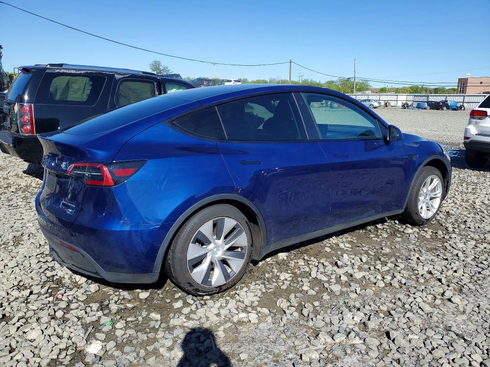 2023 Tesla Model y VIN 7SAYGAEE0PF774434 COPART salvage auction — SIDE, Nj - Cert Of Title-Salvage, sold $9,200 on 2026-07-29 (photo 3)