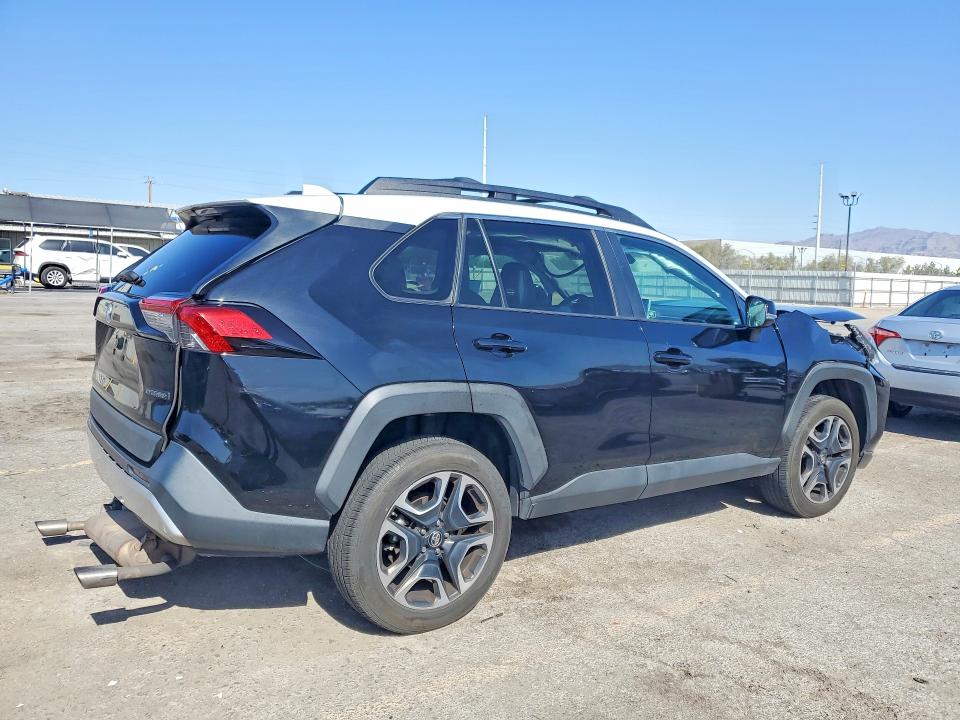 2019 Toyota Rav 4 VIN 2T3J1RFV8KC013393 COPART salvage auction — FRONT END, Ca - Salvage Certificate, sold $5,200 on 2026-07-02 (photo 3)