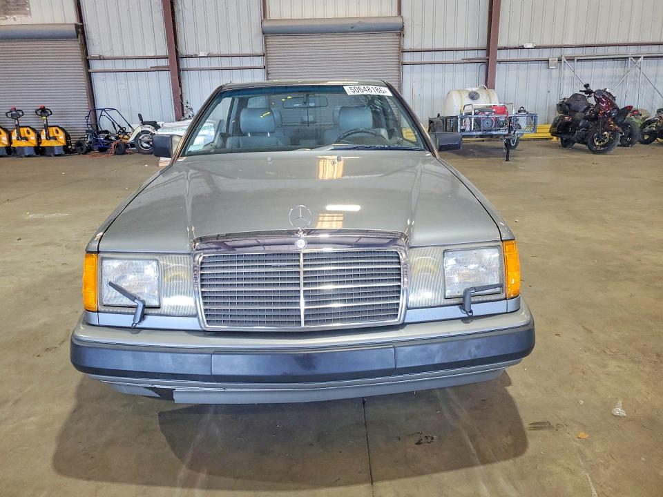 1988 Mercedes-benz 300 VIN WDBEA50D8JA703536 COPART salvage auction — VANDALISM, GA - CLEAN TITLE WITH THEFT HISTORY, sold $6,400 on 2026-07-06 (photo 5)