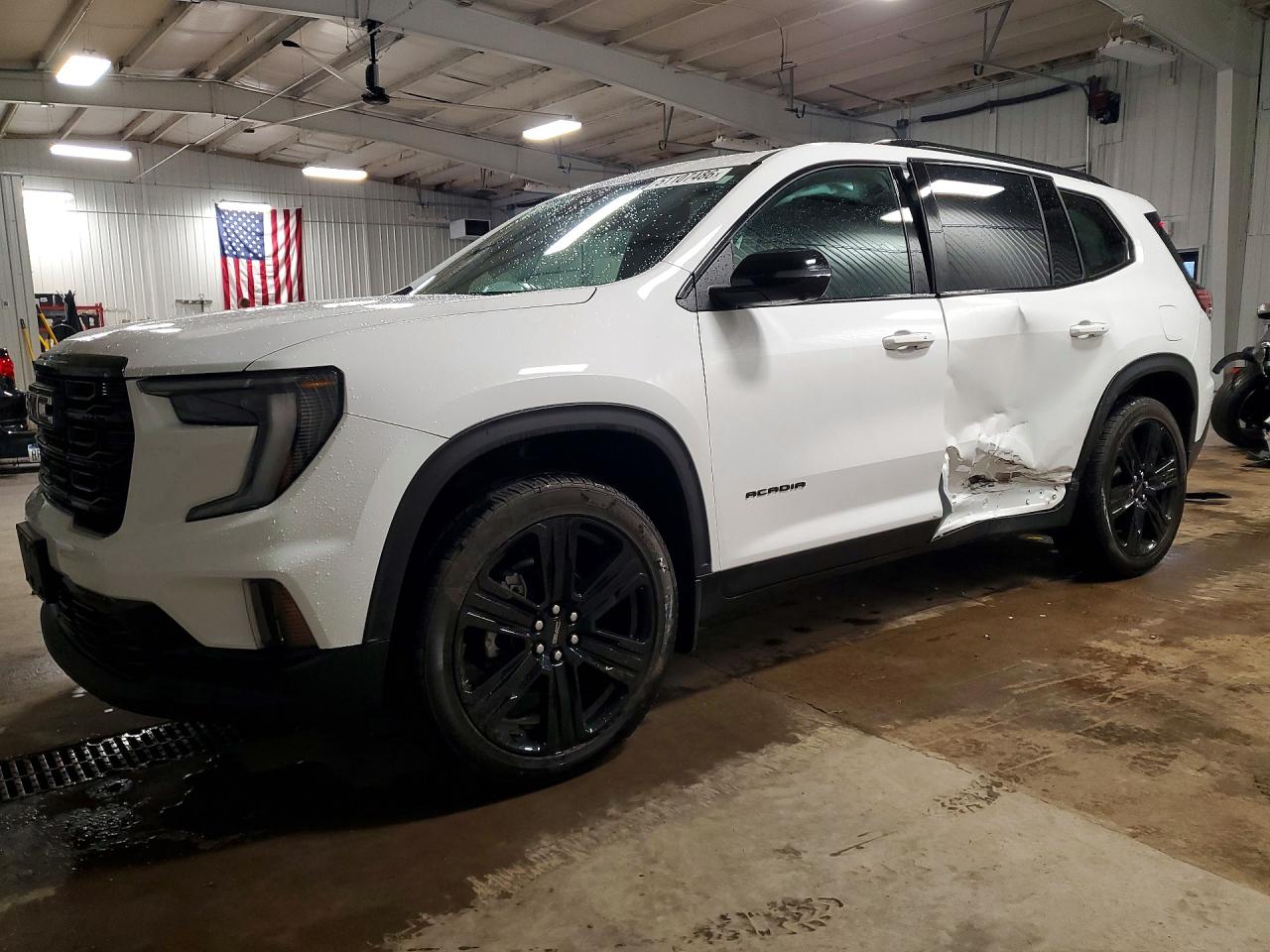 2025 GMC Acadia VIN 1GKENNRS2SJ214319 COPART salvage auction — Side, MN - CERT OF TITLE-SALVAGE, sold $21,700 on 2026-07-07 (photo 1)