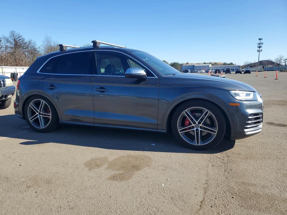 2018 Audi Sq5 VIN WA1A4AFY4J2180014 COPART salvage auction — WATER/FLOOD, Ny - Certificate Of Title, sold $7,400 on 2026-07-15 (photo 4)