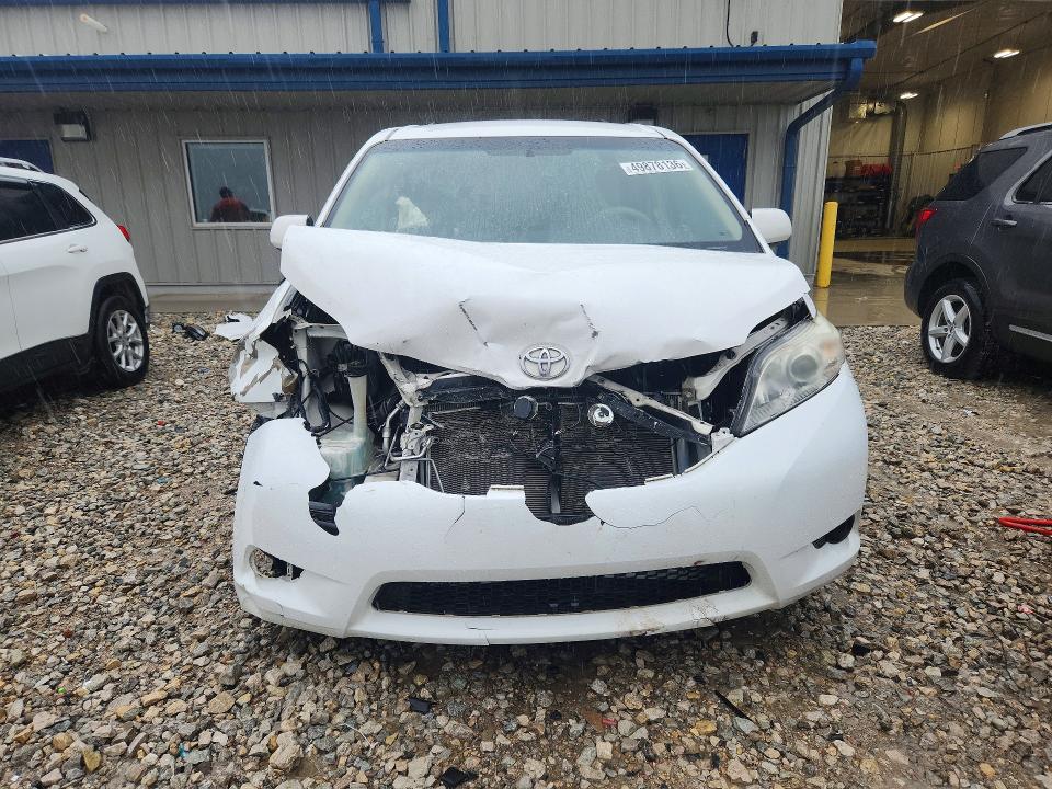 2013 Toyota Sienna VIN 5TDKK3DC3DS308694 COPART salvage auction — FRONT END, In - Certificate Of Title, sold $850 on 2026-07-09 (photo 5)