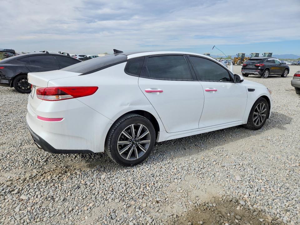 2019 Kia Optima VIN 5XXGT4L34KG324282 COPART salvage auction — VANDALISM, ID - SALVAGE CERTIFICATE OF TITLE, sold $2,450 on 2026-07-28 (photo 3)