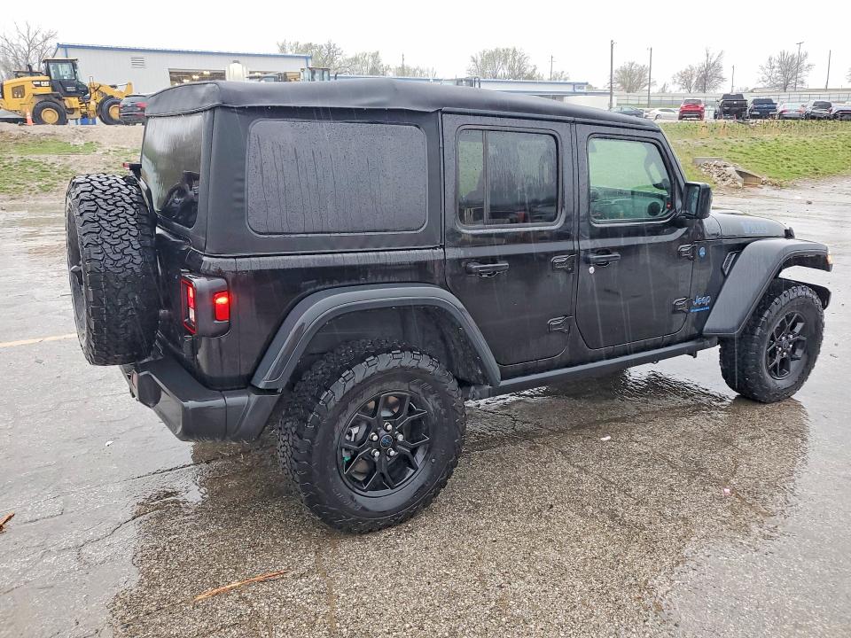 2024 Jeep Wrangler / VIN 1C4RJXN69RW202033 COPART salvage auction — MINOR DENT/SCRATCHES, Mo - Certificate Of Title, sold $21,000 on 2026-07-09 (photo 3)