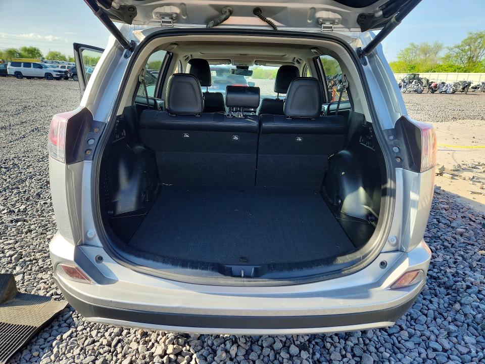 2018 Toyota Rav 4 VIN JTMDFREV0JJ214362 COPART salvage auction — FRONT END, Il - Salvage Certificate, sold $10,600 on 2026-08-24 (photo 6)