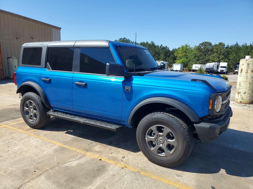 2025 Ford Bronco VIN 1FMDE7BH7SLB56077 COPART salvage auction — REAR END, Sc - Cert Of Title-Salvage, sold $23,300 on 2026-07-03 (photo 4)