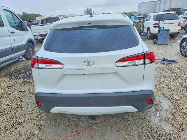 2022 Toyota Corolla cross VIN 7MUAAAAG6NV018712 COPART salvage auction — SIDE, FL - CERTIFICATE OF DESTRUCTION, sold $7,800 on 2026-07-20 (photo 6)