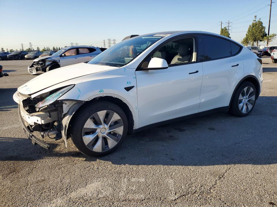 2022 Tesla Model y VIN 7SAYGDEE7NF408260 COPART salvage auction — FRONT END, Ca - Salvage Certificate, sold $11,000 on 2026-07-30 (photo 1)