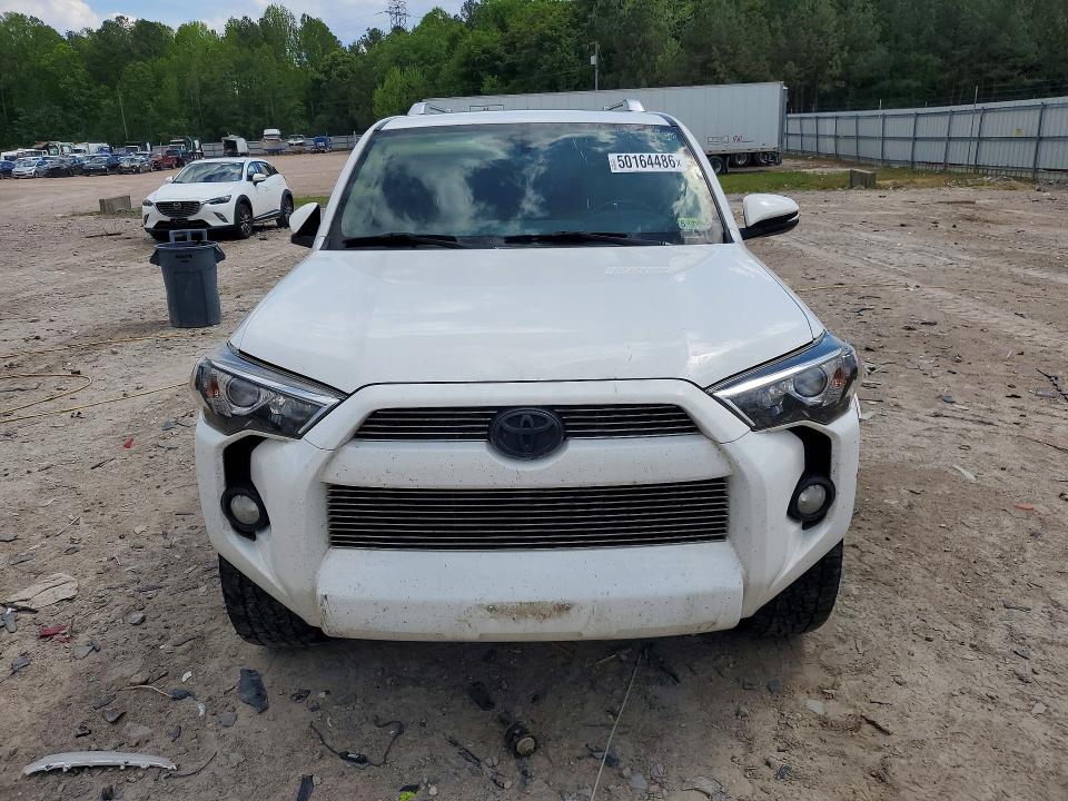 2017 Toyota 4runner VIN JTEBU5JR7H5437138 COPART salvage auction — MINOR DENT/SCRATCHES, Va - Certificate Of Title (P), sold $13,300 on 2026-07-13 (photo 5)