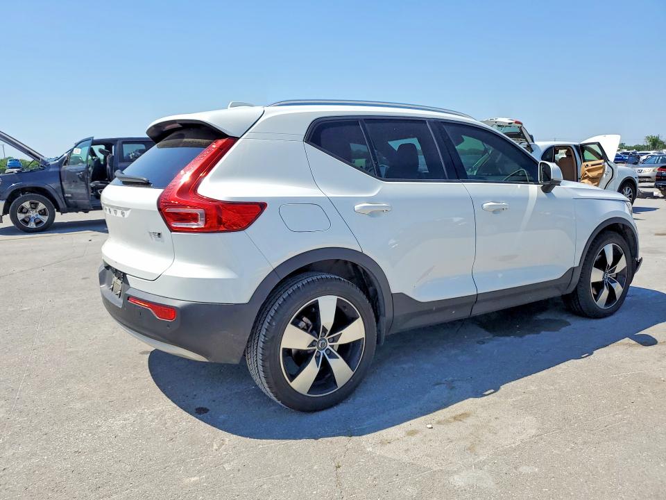 2019 Volvo Xc40 VIN YV4162UK0K2052291 COPART salvage auction — FRONT END, Tn - Salvage Certificate, sold $9,500 on 2026-07-20 (photo 3)