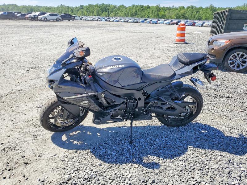 2025 Suzuki Gsx-r VIN JS1GN7FA2S7100338 COPART salvage auction — FRONT END, Sc - Cert Of Title-Salvage, sold $4,450 on 2026-07-02 (photo 3)