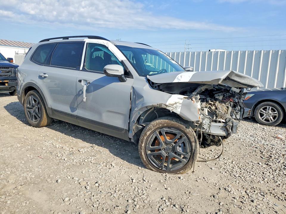 2025 Kia Telluride VIN 5XYP3DGCXSG599323 COPART salvage auction — FRONT END, Oh - Certificate Of Title, sold $8,200 on 2026-07-09 (photo 4)