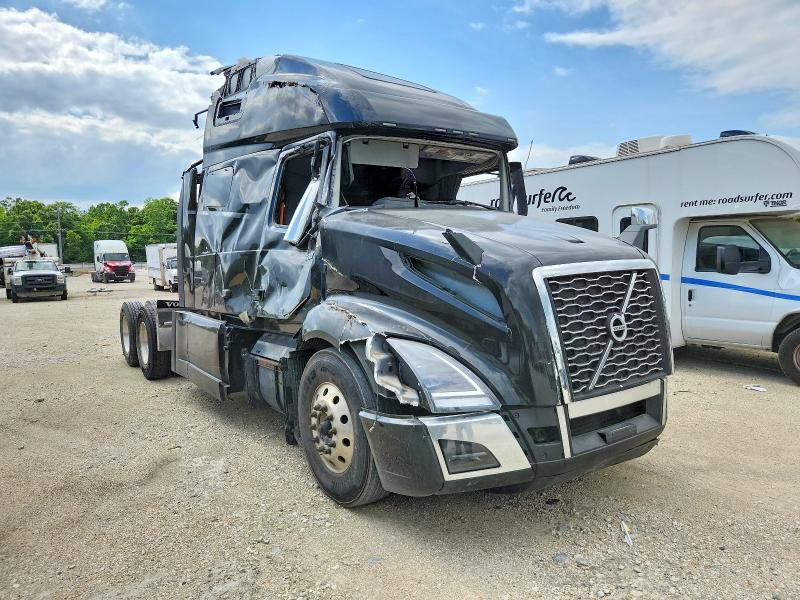 2024 Volvo Vnl VIN 4V4NC9EH3RN336570 — COPART salvage auction photo