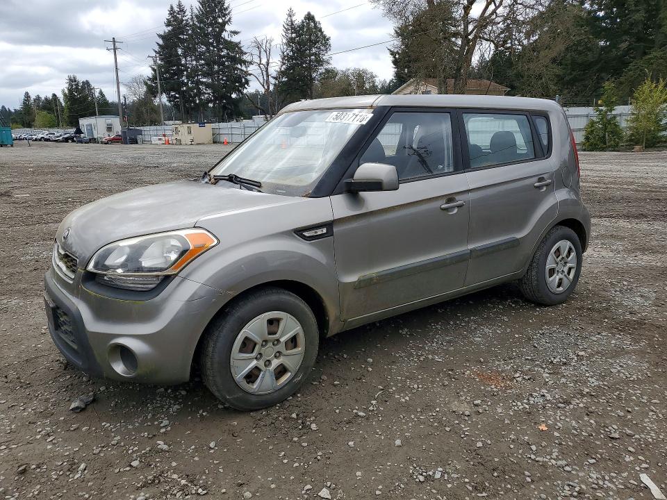2013 Kia Soul VIN KNDJT2A51D7555814 — COPART salvage auction photo