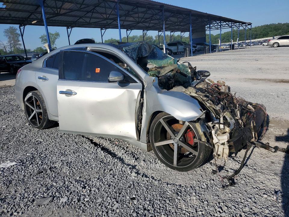 2009 Nissan Maxima VIN 1N4AA51E09C848924 COPART salvage auction — ROLLOVER, GA - CERT OF TITLE-SALVAGE, sold $350 on 2026-07-09 (photo 4)