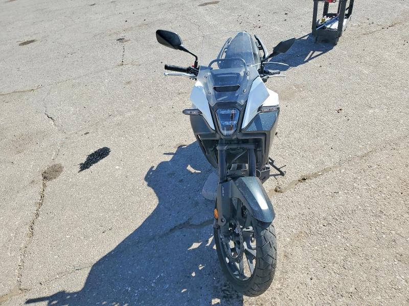 2025 Honda Cb VIN MLHPC7254S5100175 COPART salvage auction — SIDE, Id - Salvage Certificate Of Title, sold $1,450 on 2026-07-02 (photo 5)