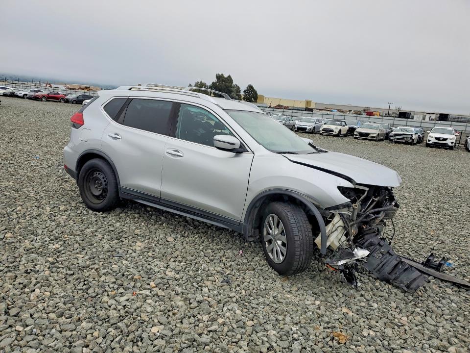 2017 Nissan Rogue VIN KNMAT2MVXHP560026 COPART salvage auction — FRONT END, Ca - Salvage Certificate, sold $675 on 2026-07-16 (photo 4)