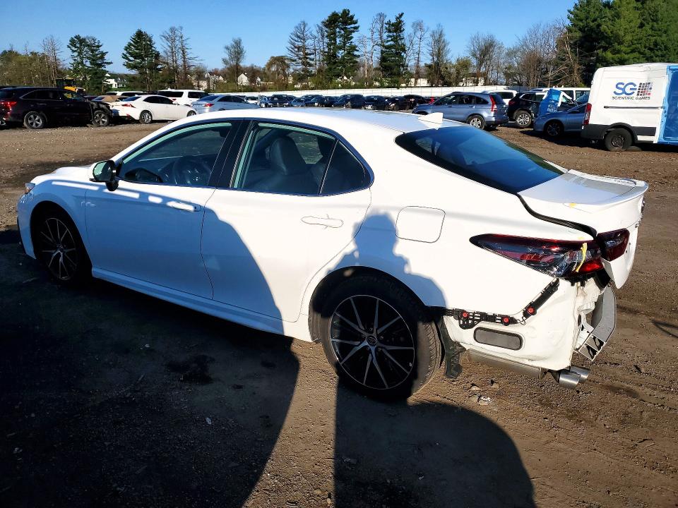 2022 Toyota Camry VIN 4T1G31AK0NU579966 COPART salvage auction — REAR END, Md - Cert Of Salvage > 75% Damage, sold $13,200 on 2026-07-06 (photo 2)