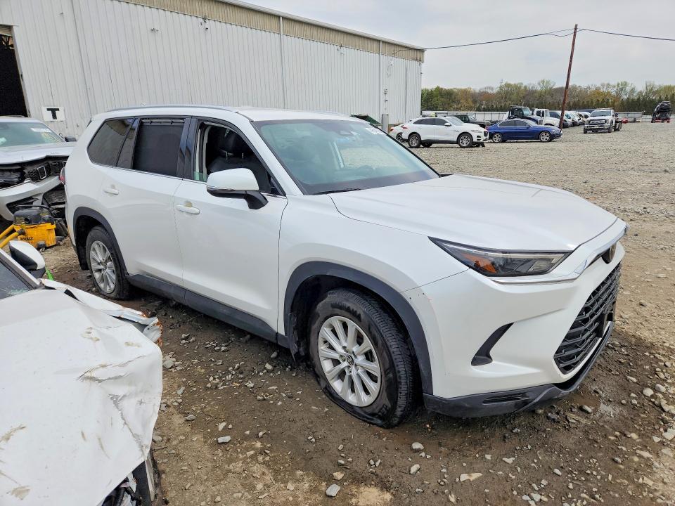 2024 Toyota Highlander VIN 5TDAAAB52RS052773 COPART salvage auction — REAR END, MD - CERT OF SALVAGE-RECOVERED STOL, sold $20,300 on 2026-07-06 (photo 4)