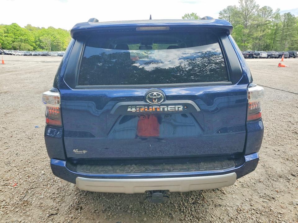 2019 Toyota 4runner VIN JTEBU5JR7K5612530 COPART salvage auction — SIDE, Nc - Salvage Certificate Of Title, sold $15,400 on 2026-07-06 (photo 6)