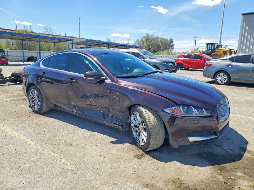 2013 Jaguar Xf VIN SAJWA0E73D8S70801 COPART salvage auction — SIDE, NV - SALVAGE TITLE, sold $2,100 on 2026-07-28 (photo 4)