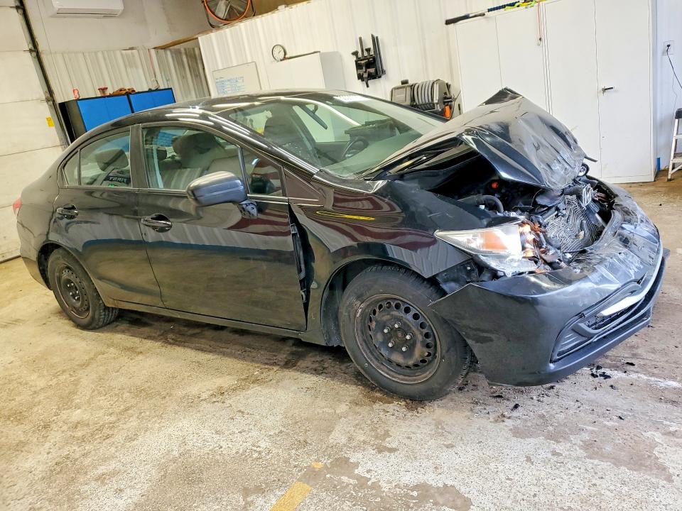 2015 Honda Civic VIN 19XFB2F57FE295763 COPART salvage auction — FRONT END, Id - Salvage Certificate Of Title, sold $375 on 2026-07-02 (photo 4)