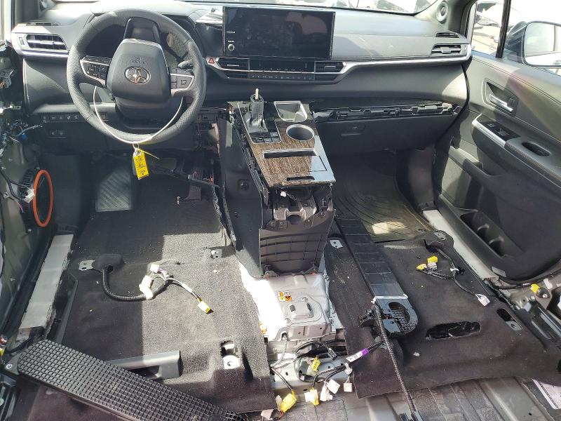 2025 Toyota Sienna VIN 5TDESKFC0SS201409 COPART salvage auction — FRONT END, Salvage Title, sold $23,200 on 2026-07-27 (photo 8)