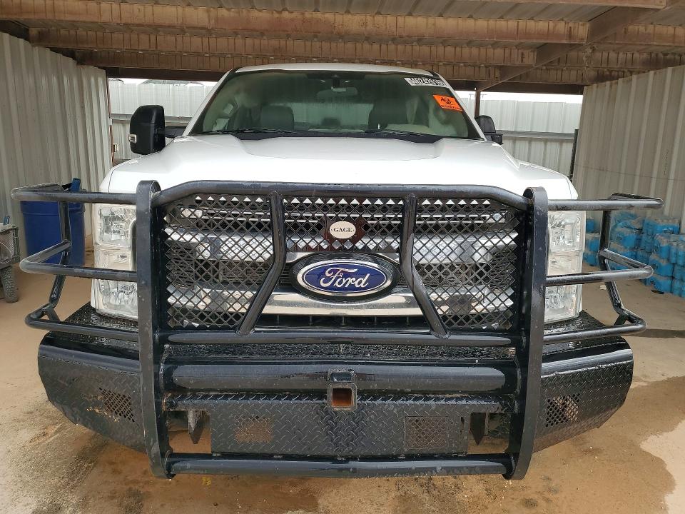 2022 Ford F350 VIN 1FT8W3BT0NED77464 COPART salvage auction — SIDE, Tx - Salvage Vehicle Title, sold $10,900 on 2026-07-30 (photo 5)