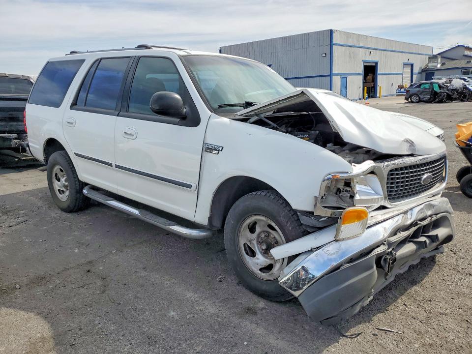 2000 Ford Expedition VIN 1FMRU1568YLB17992 COPART salvage auction — FRONT END, Nv - Salvage Title, sold $150 on 2026-07-29 (photo 4)