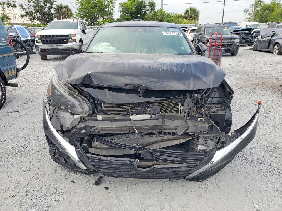 2025 Nissan Altima VIN 1N4BL4DV7SN368054 COPART salvage auction — REAR END, Fl - Certificate Of Destruction, sold $3,600 on 2026-07-09 (photo 5)