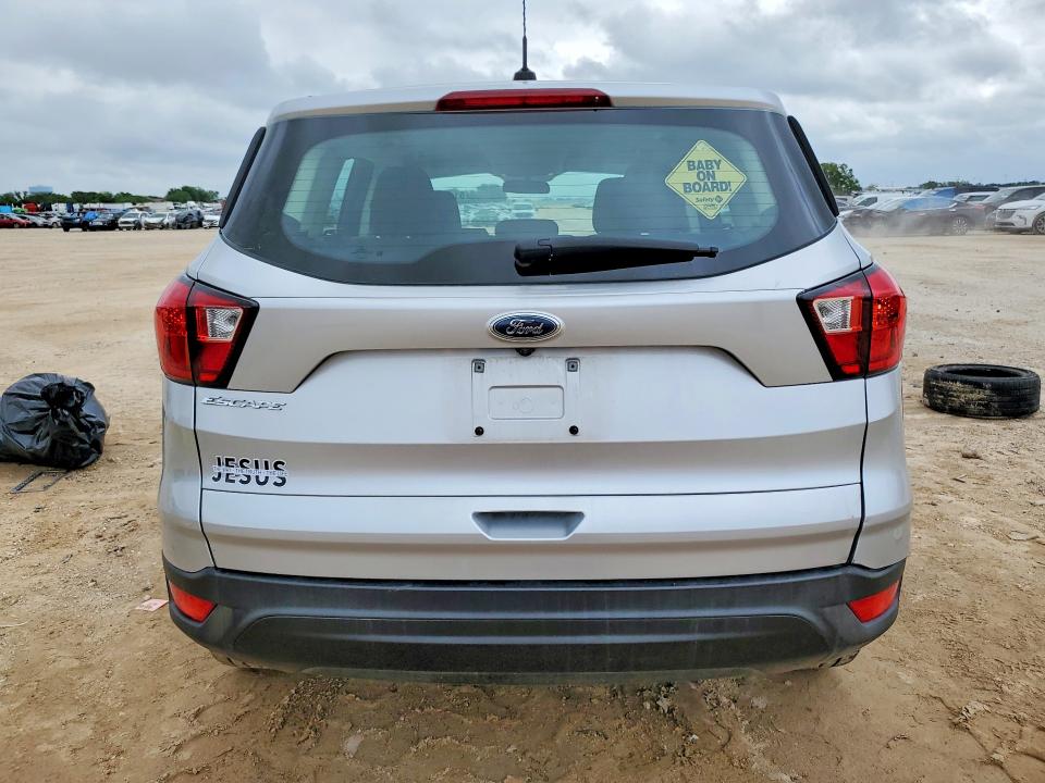 2019 Ford Escape VIN 1FMCU0F73KUA53739 COPART salvage auction — FRONT END, Tx - Salvage Vehicle Title, sold $1,850 on 2026-07-09 (photo 6)