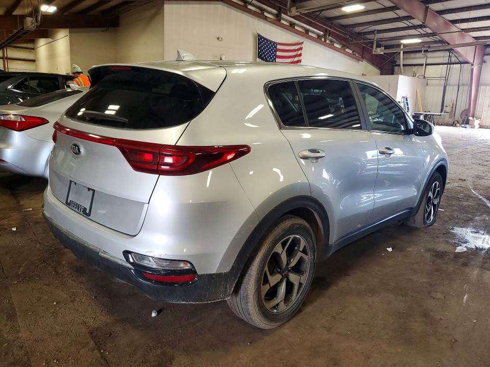 2021 Kia Sportage VIN KNDPM3AC9M7913981 COPART salvage auction — WATER/FLOOD, Mi - Scrap Cert Of Title-Flood Veh, sold $2,350 on 2026-07-10 (photo 3)