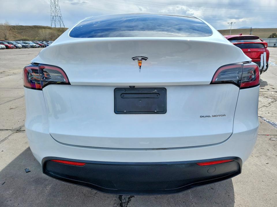 2024 Tesla Model y VIN 7SAYGDEE6RA291855 COPART salvage auction — SIDE, Sd - Cert Of Title-Salvage, sold $275 on 2026-07-20 (photo 6)