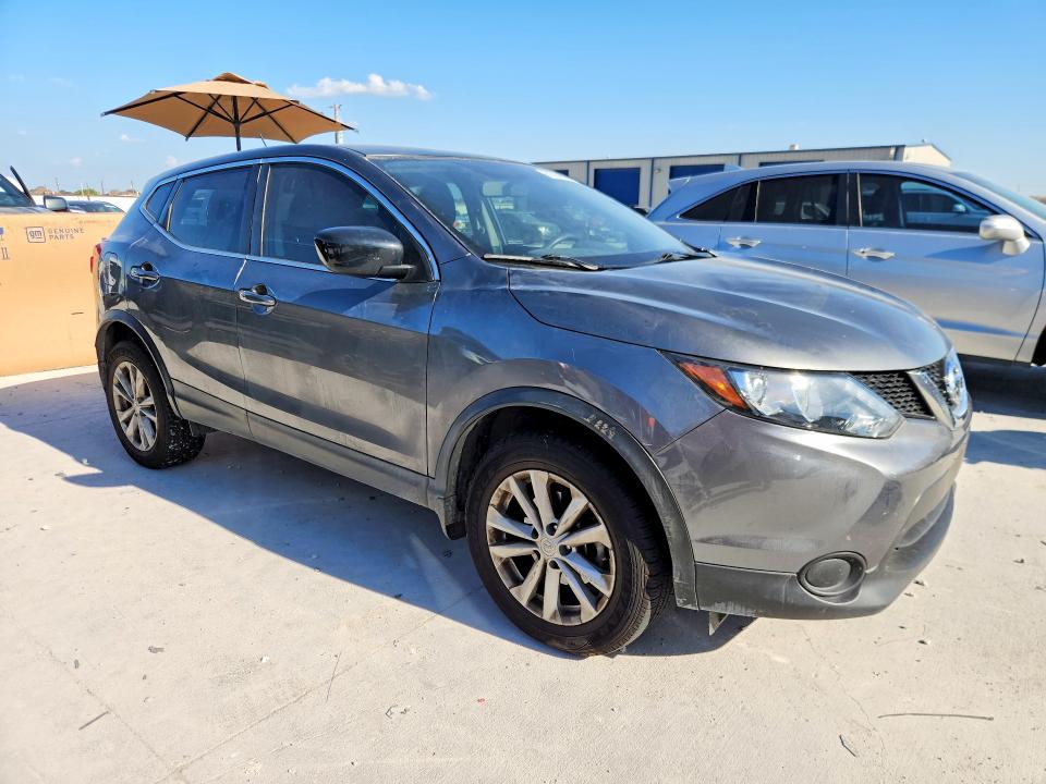 2018 Nissan Rogue VIN JN1BJ1CP3JW107419 COPART salvage auction — FRONT END, Tx - Certificate Of Title, sold $4,100 on 2026-07-31 (photo 4)