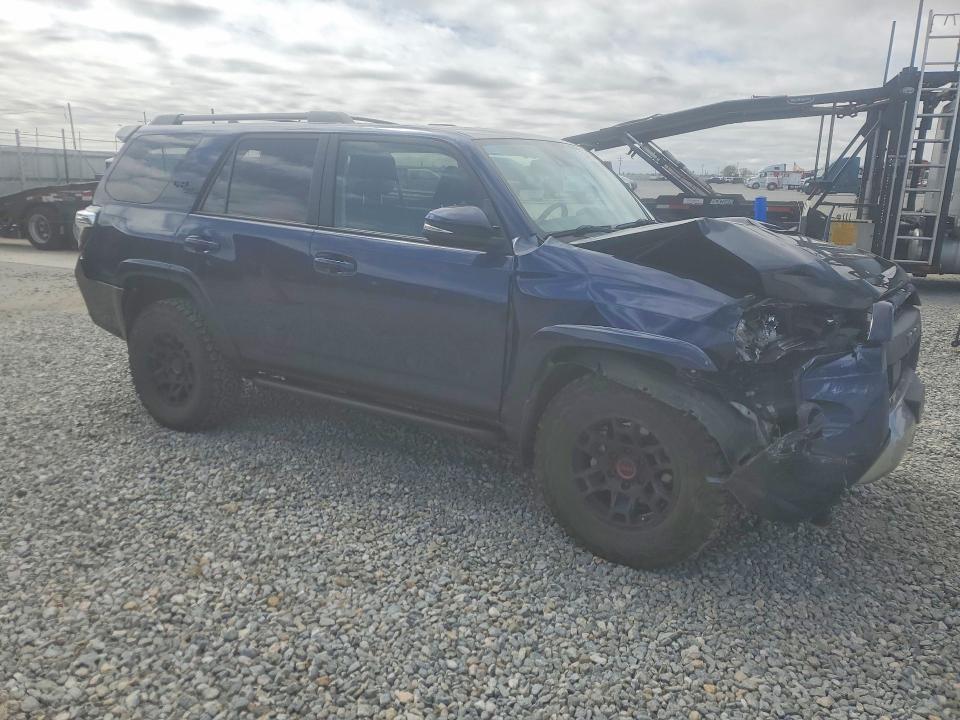 2023 Toyota 4runner VIN JTERU5JR2P6108838 COPART salvage auction — FRONT END, Salvage Title, sold $21,100 on 2026-08-04 (photo 4)