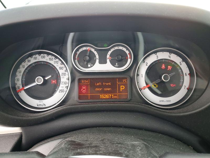 2014 Fiat 500 VIN ZFBCFADH2EZ025537 COPART salvage auction — FRONT END, Salvage Title, sold $200 on 2026-07-23 (photo 9)
