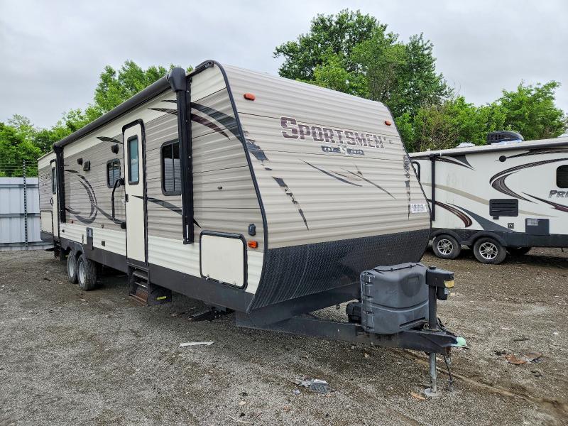 2019 Kz 332bhle sportsmen VIN 4EZTU3329K5053185 COPART salvage auction — VANDALISM, IL - SALVAGE CERTIFICATE, sold $4,400 on 2026-07-23 (photo 1)