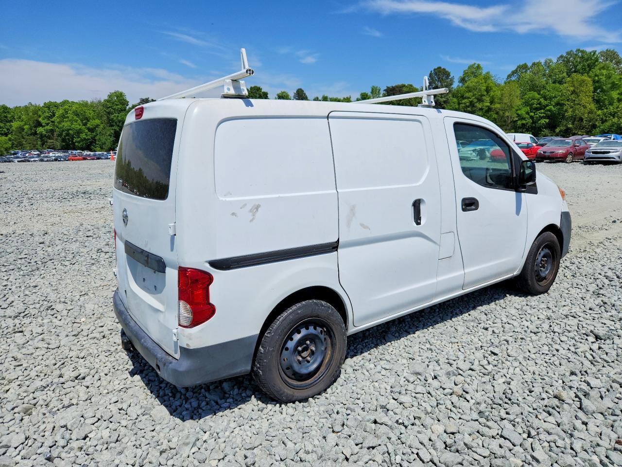 2015 Nissan NV 200 VIN 3N6CM0KN2FK728864 COPART salvage auction — Normal Wear, NV - DEALER ONLY CLEAN TITLE, sold $2,300 on 2026-07-09 (photo 3)